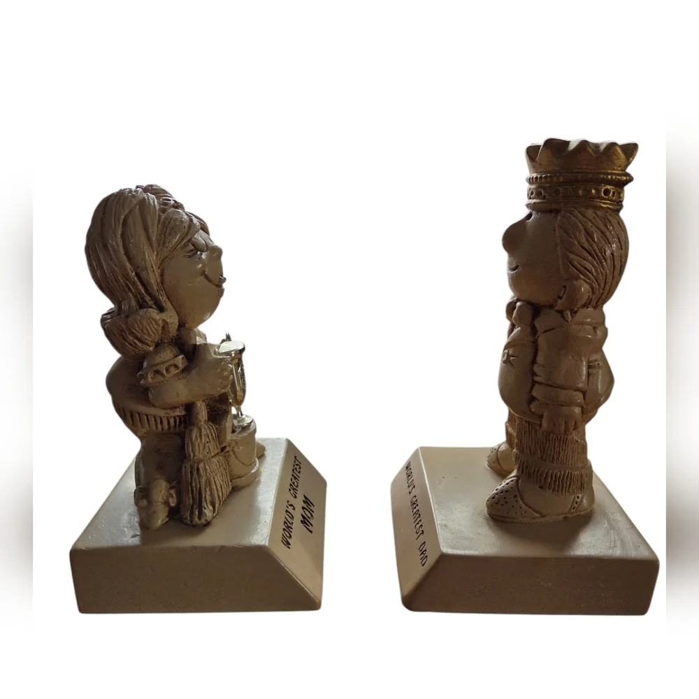 World’s Greatest Mom & Dad Figurines Set Vintage Resin Trophy Parents Gift Decor